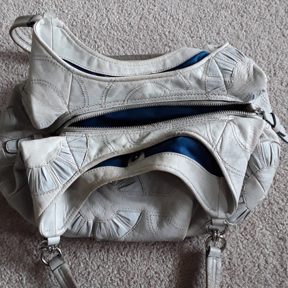 Light blue/grey coach bag well loved - Picture 2 of 5